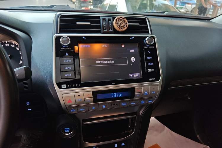 Used Toyota Prado 2018 3.5L Automatic TX-L NAVI Audio And AC Panel