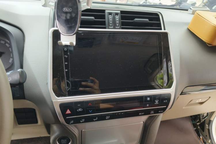 Used Toyota Prado  Audio And AC Panel