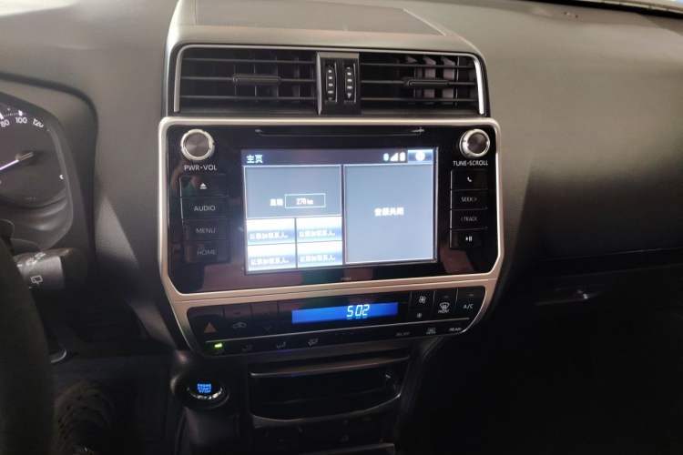 Used Toyota Prado 2018 3.5L Automatic SX Audio And AC Panel