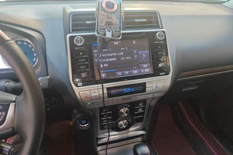 Used Toyota Prado 2018 3.5L Automatic VX NAVI Audio And AC Panel