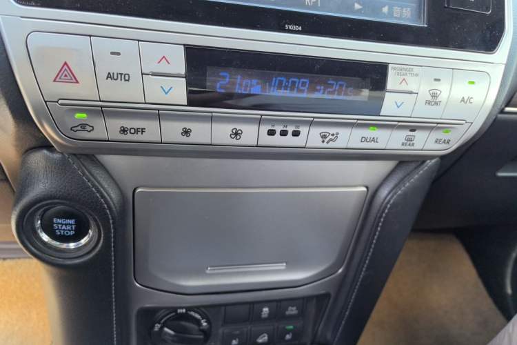Used Toyota Prado 2018 3.5L Automatic TX Audio And AC Panel