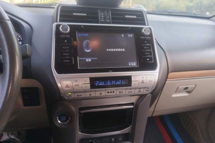 Used Toyota Prado 2018 3.5L Automatic TX-L Audio And AC Panel