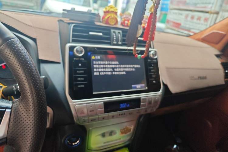 Used Toyota Prado 2018 3.5L Automatic TX-L with Rear-Mounted Spare Tire Audio And AC Panel