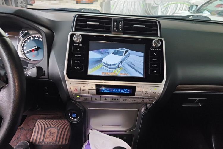 Used Toyota Prado 2018 3.5L Automatic TX-L with Rear-Mounted Spare Tire Audio And AC Panel