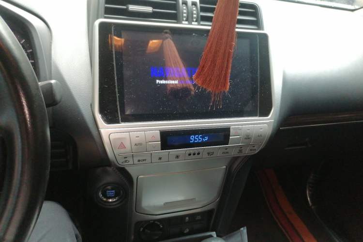 Used Toyota Prado 2018 3.5L Automatic TX Audio And AC Panel