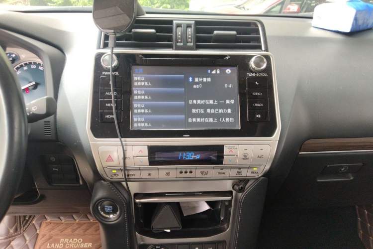 Used Toyota Prado 2018 3.5L Automatic TX-L with Rear-Mounted Spare Tire Audio And AC Panel