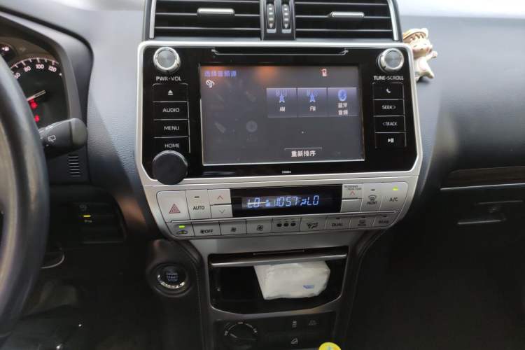 Used Toyota Prado 2018 3.5L Automatic TX-L Audio And AC Panel