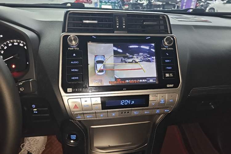 Used Toyota Prado 2018 3.5L Automatic TX-L NAVI with Rear-Mounted Spare Tire Audio And AC Panel