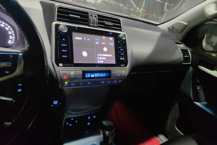 Used Toyota Prado 2018 3.5L Automatic TX-L NAVI with Rear-Mounted Spare Tire Audio And AC Panel