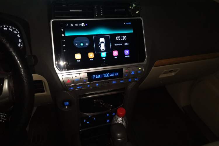 Used Toyota Prado 2018 3.5L Automatic TX-L Audio And AC Panel
