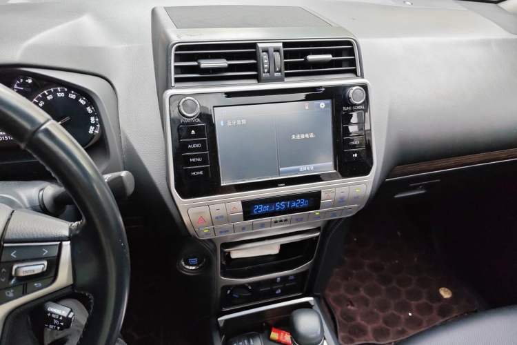 Used Toyota Prado 2018 3.5L Automatic TX-L with Rear-Mounted Spare Tire Audio And AC Panel