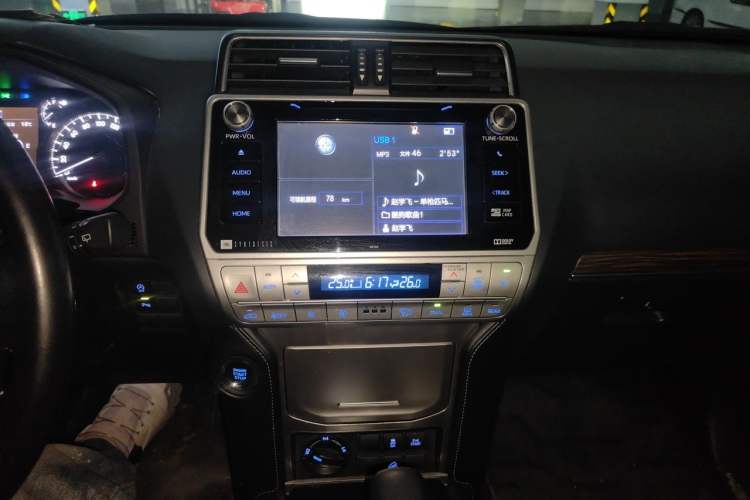 Used Toyota Prado 2018 3.5L Automatic TX-L NAVI Audio And AC Panel