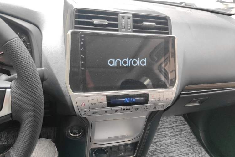 Used Toyota Prado 2018 3.5L Automatic TX Audio And AC Panel