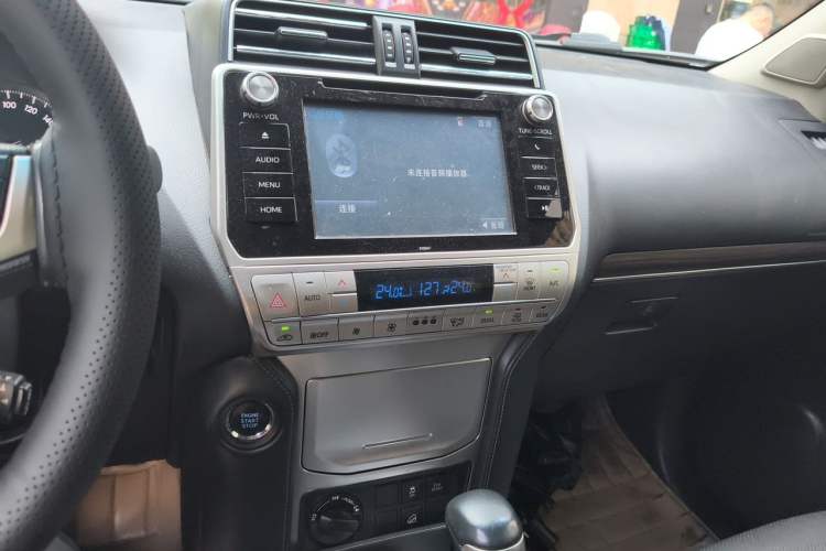 Used Toyota Prado 2018 3.5L Automatic TX-L with Rear-Mounted Spare Tire Audio And AC Panel