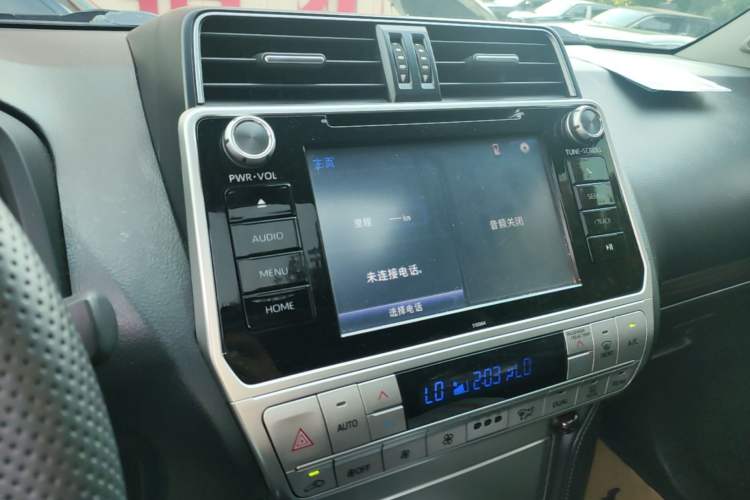 Used Toyota Prado 2018 3.5L Automatic TX-L with Rear-Mounted Spare Tire Audio And AC Panel