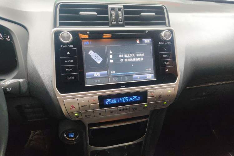 Used Toyota Prado 2018 3.5L Automatic TX Audio And AC Panel