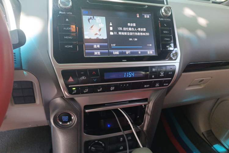 Used Toyota Prado 2018 3.5L Automatic SX Audio And AC Panel