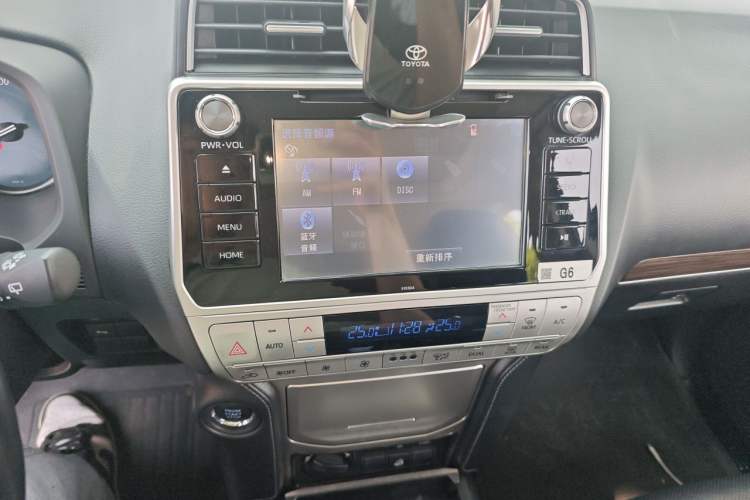 Used Toyota Prado 2018 3.5L Automatic TX-L with Rear-Mounted Spare Tire Audio And AC Panel
