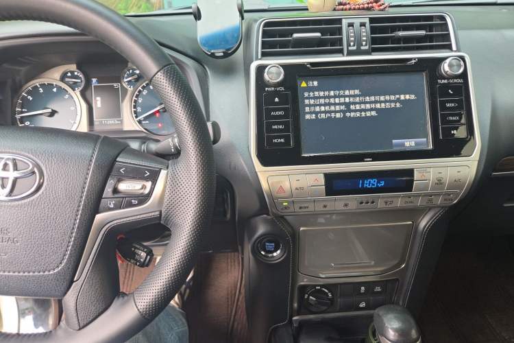 Used Toyota Prado 2018 3.5L Automatic TX-L Audio And AC Panel