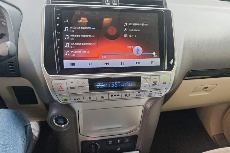 Used Toyota Prado 2018 4.0L TXL Nine Airbags External Mount – Middle East Version Audio And AC Panel