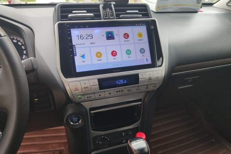 Used Toyota Prado 2018 3.5L Automatic TX-L with Rear-Mounted Spare Tire Audio And AC Panel