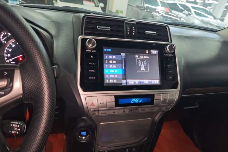 Used Toyota Prado 2018 3.5L Automatic TX-L Audio And AC Panel
