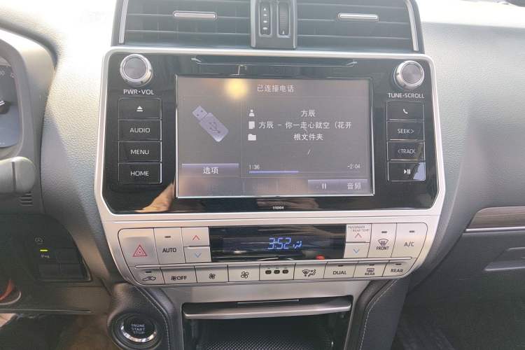 Used Toyota Prado 2018 3.5L Automatic TX-L with Rear-Mounted Spare Tire Audio And AC Panel