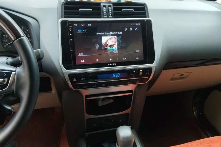 Used Toyota Prado  Audio And AC Panel