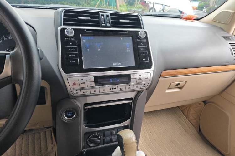 Used Toyota Prado 2018 3.5L Automatic TX Audio And AC Panel