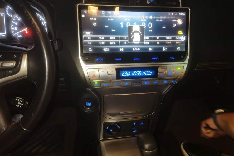 Used Toyota Prado 2018 3.5L Automatic TX-L Audio And AC Panel