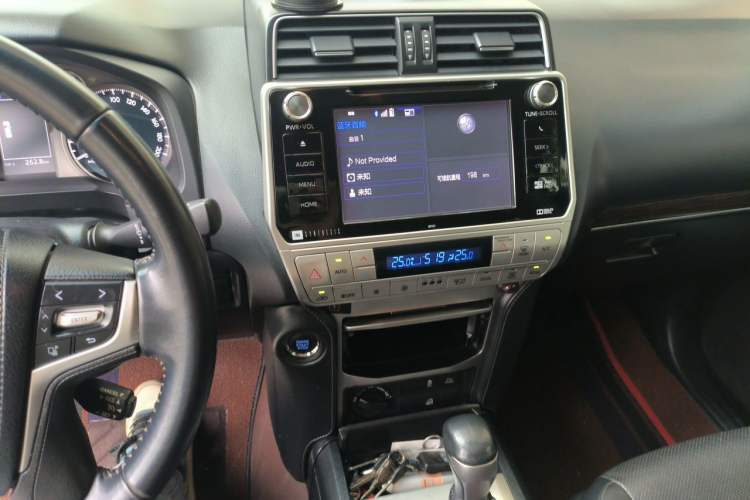 Used Toyota Prado 2018 3.5L Automatic TX-L NAVI with Rear-Mounted Spare Tire Audio And AC Panel