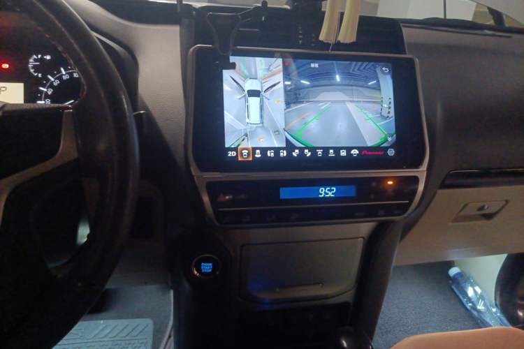 Used Toyota Prado  Audio And AC Panel