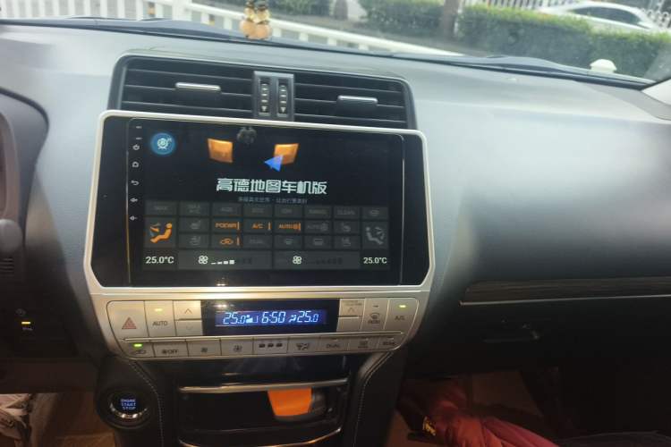 Used Toyota Prado 2018 3.5L Automatic TX-L Audio And AC Panel