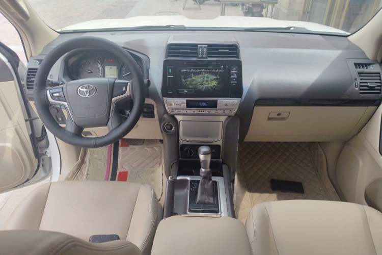 Used Toyota Prado  Audio And AC Panel