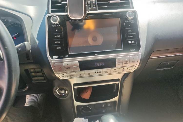 Used Toyota Prado 2018 3.5L Automatic TX-L NAVI with Rear-Mounted Spare Tire Audio And AC Panel