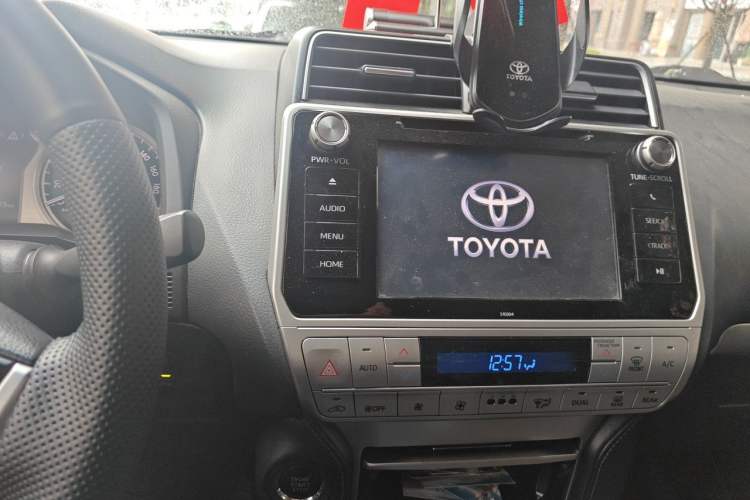 Used Toyota Prado 2018 3.5L Automatic TX-L with Rear-Mounted Spare Tire Audio And AC Panel