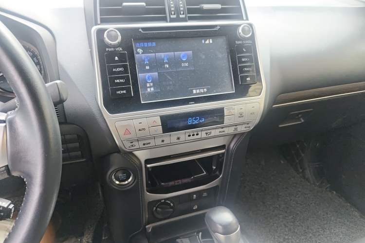 Used Toyota Prado 2018 3.5L Automatic TX-L Audio And AC Panel