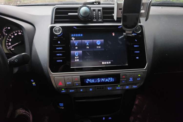 Used Toyota Prado 2018 3.5L Automatic TX-L Audio And AC Panel