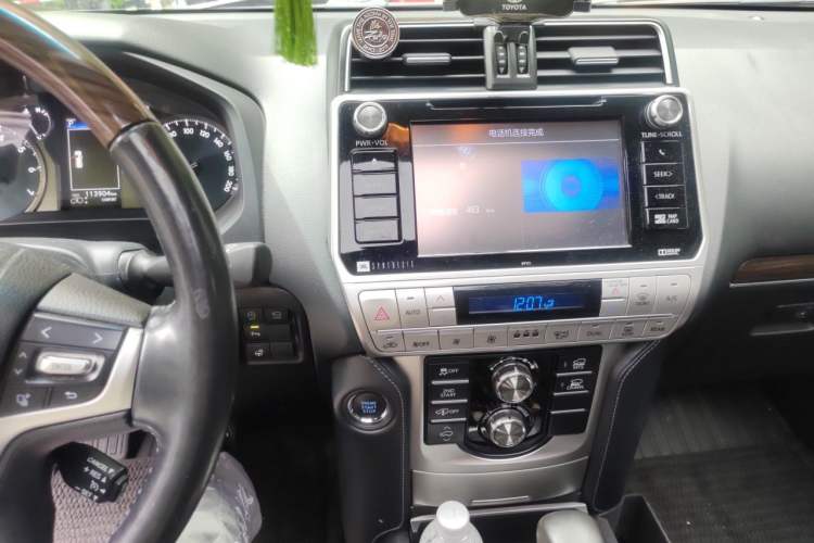Used Toyota Prado 2018 3.5L Automatic VX NAVI with Rear-Mounted Spare Tire Audio And AC Panel