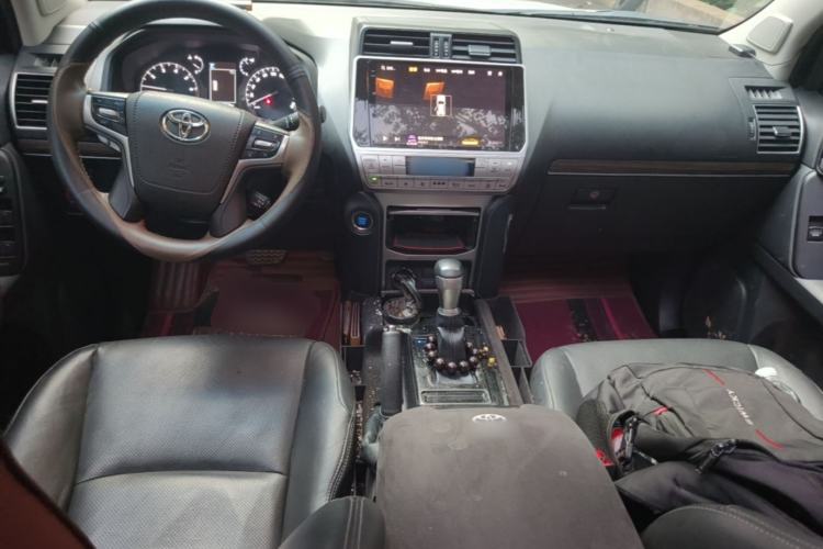 Used Toyota Prado 2018 3.5L Automatic TX-L with Rear-Mounted Spare Tire Center Console