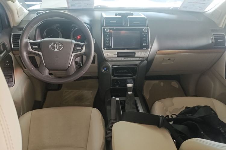 Used Toyota Prado 2018 3.5L Automatic TX-L NAVI with Rear-Mounted Spare Tire Center Console