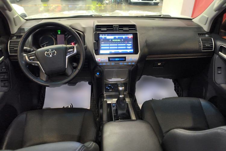 Used Toyota Prado 2018 3.5L Automatic TX-L with Rear-Mounted Spare Tire Center Console