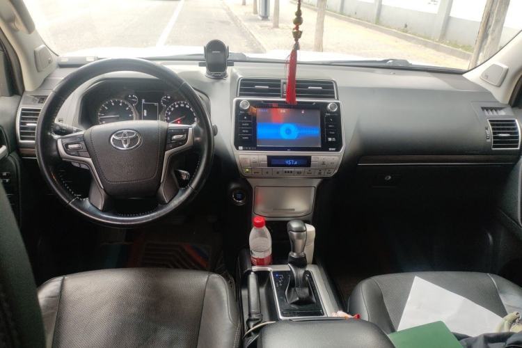Used Toyota Prado 2018 3.5L Automatic TX-L NAVI with Rear-Mounted Spare Tire Center Console