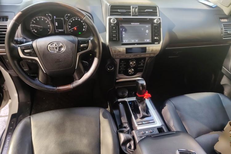 Used Toyota Prado 2018 3.5L Automatic VX NAVI with Rear-Mounted Spare Tire Center Console
