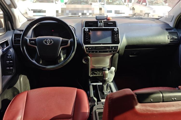 Used Toyota Prado 2018 3.5L Automatic SX Center Console