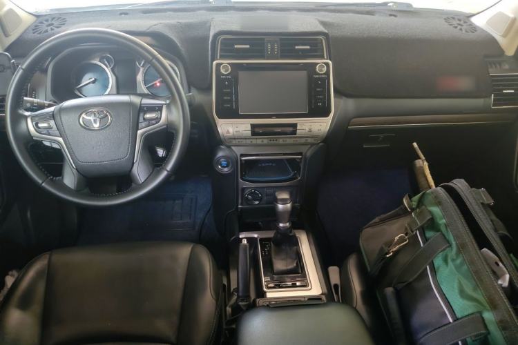 Used Toyota Prado 2018 3.5L Automatic TX-L with Rear-Mounted Spare Tire Center Console