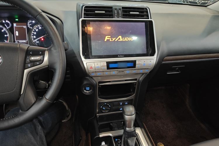 Used Toyota Prado 2018 3.5L Automatic TX-L Center Console