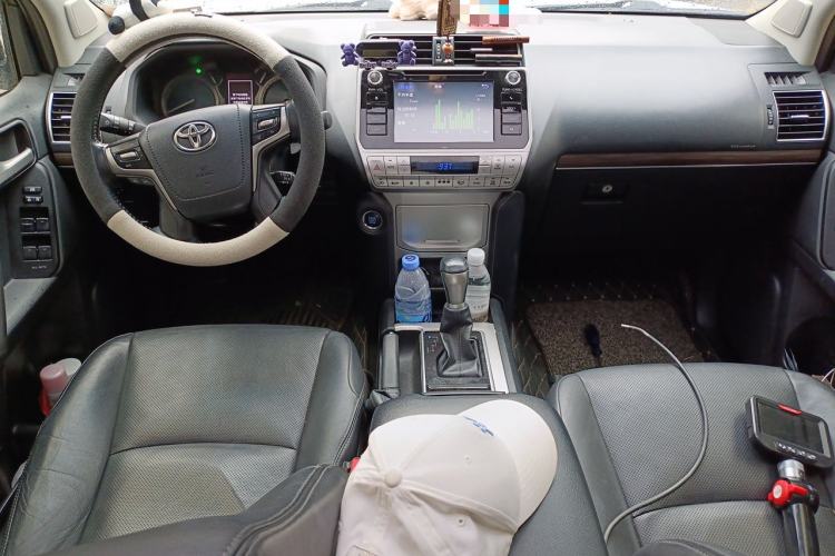 Used Toyota Prado 2018 3.5L Automatic TX-L with Rear-Mounted Spare Tire Center Console