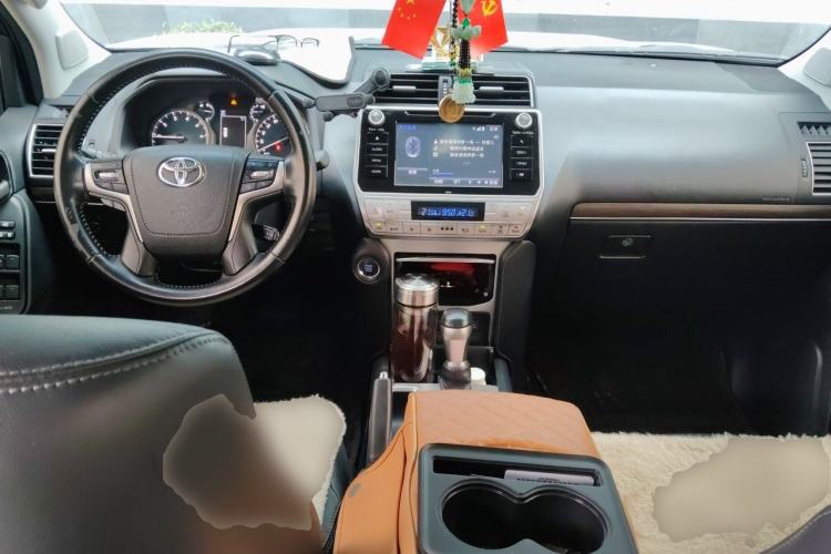 Used Toyota Prado 2018 3.5L Automatic TX-L NAVI with Rear-Mounted Spare Tire Center Console