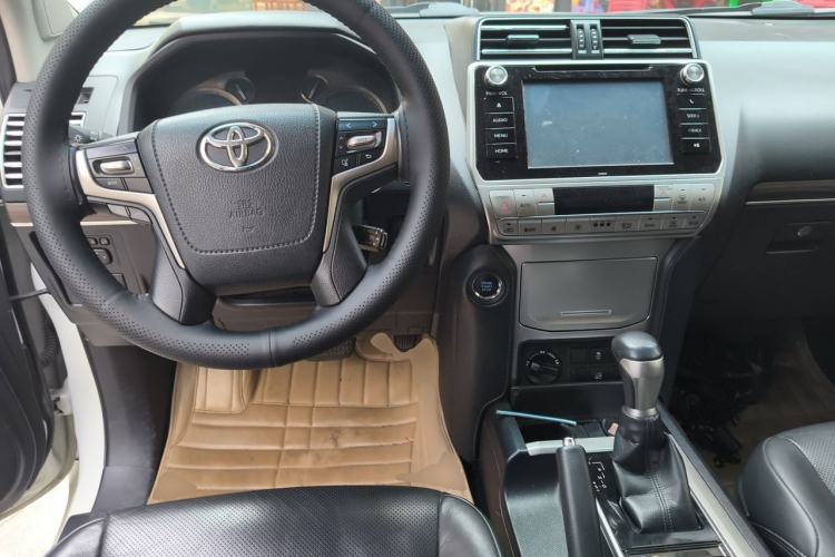 Used Toyota Prado 2018 3.5L Automatic TX-L with Rear-Mounted Spare Tire Center Console